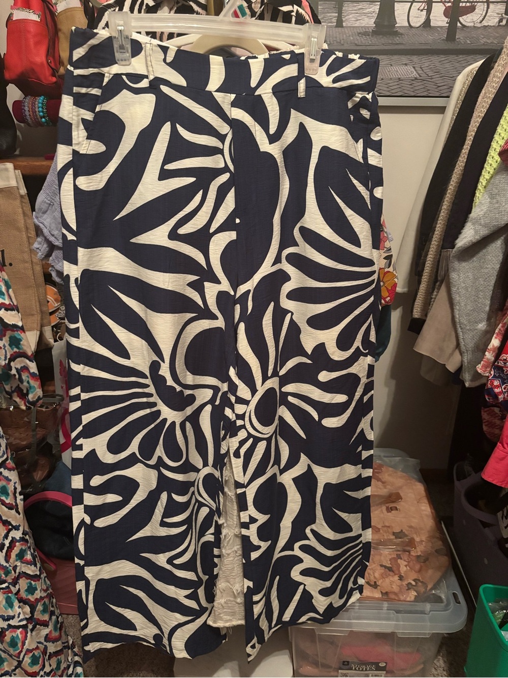 Navy and White Bold Floral Palazzo Pants NWT
